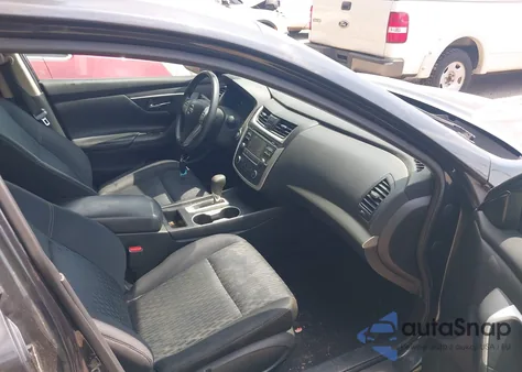 2016 Nissan Altima 2.5/2.5 S/2.5 Sl/2.5 Sr/2.5 Sv z USA, uszkodzony, nr VIN 1N4AL3AP1GN370109